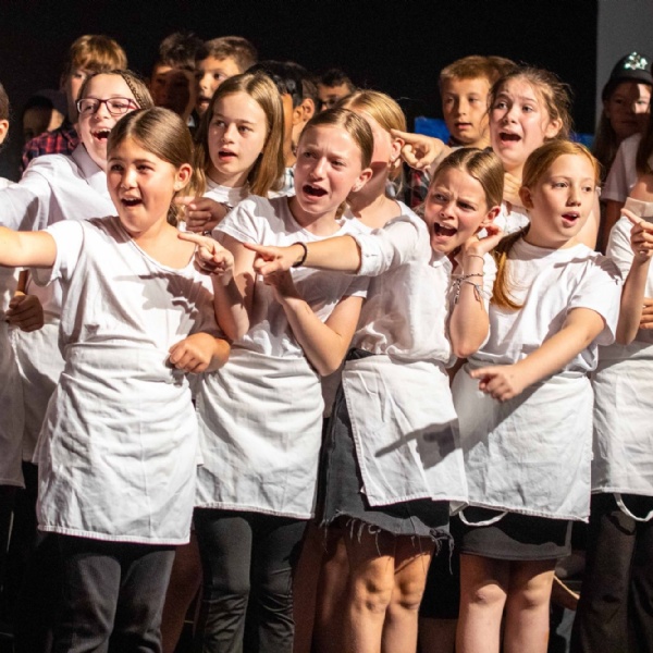 WATCH: Year 6 School Play